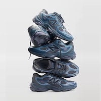 Futuristic Lifestyle Sneakers Image 2