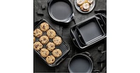 Hybrid Nonstick Bakeware Image 1