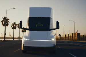 Volume-Produced Electric Semis Article Thubnail