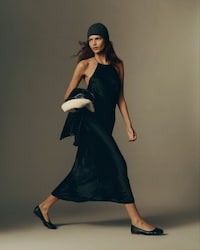’90s-Inspired Fall Essentials Image 5