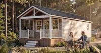 Single-Level Tiny Houses