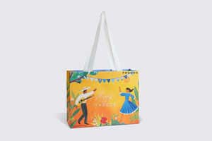 Experiential Luxury Shopping Bags Article Thubnail