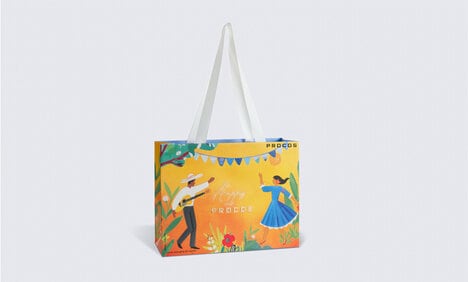 Experiential Luxury Shopping Bags