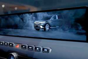 Parked-Car Entertainment Screens Article Thubnail