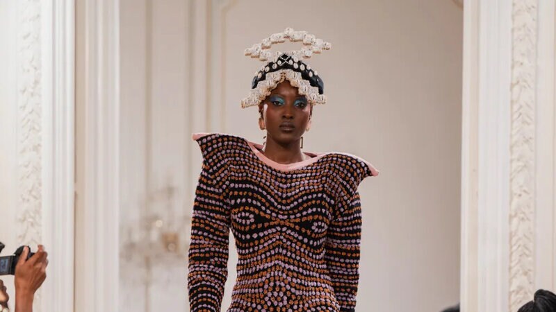 Heritage Knitwear Runway Looks Article Thubnail
