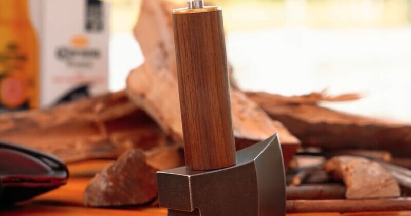 Palm-Sized Multitool Hatchets Article Thubnail