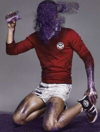 Sparkle-Drenched Campaigns Image 2