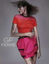 Sparkle-Drenched Campaigns Image 7