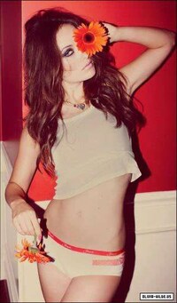Wildly Seductive Editorials Image 3