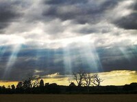 Crepuscular Ray Photography Image 2