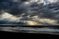 Crepuscular Ray Photography Image 3