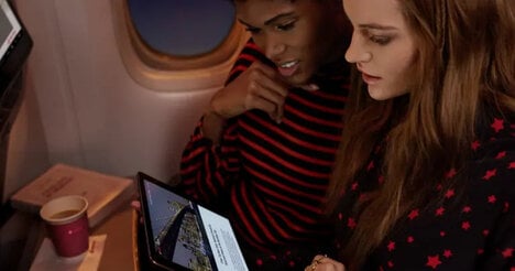 Satellite-Connected Flights
