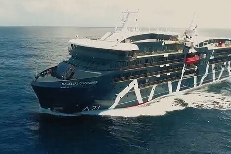 Hybrid-Electric Expedition Ships