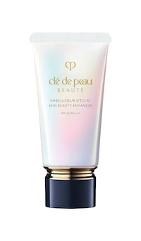 Illuminating Hybrid Makeup Bases Image 2