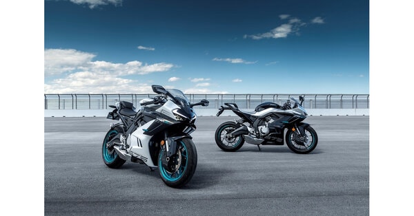 Women's Racing Motorcycles