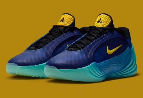 Blue-Gradient Basketball Shoes