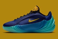 Blue-Gradient Basketball Shoes Image 2