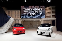 Two-Seat Electric City Cars Image 4