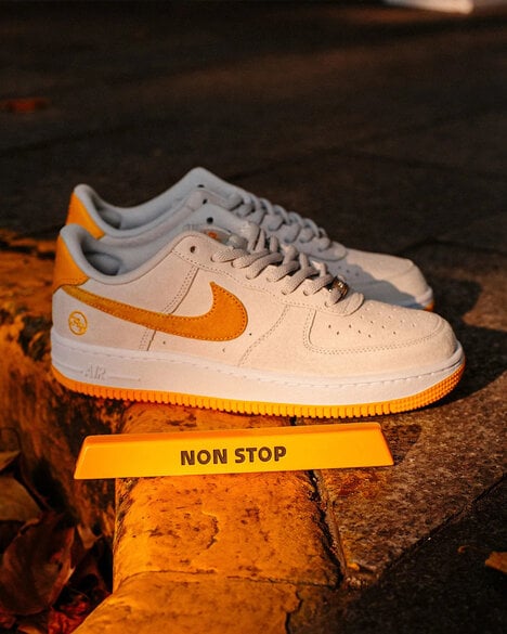 Curb-Inspired Skate Sneakers