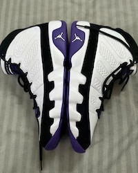 Football Throwback Sneakers Image 3