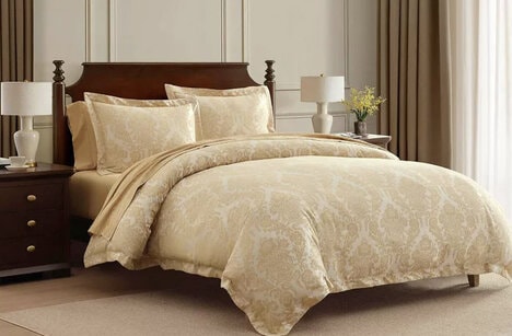Hotel-Style Bed Linens