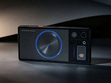 Active-Cooled Gaming Phones