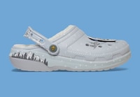 Holiday Character Clogs Image 3