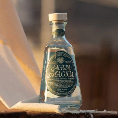 Gold-Wrapped Ensemble Mezcals