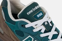 Dual-Tone Retro Shoes