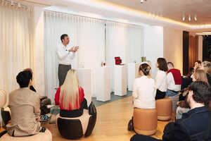 Collaborative Fragrance Communities Article Thubnail