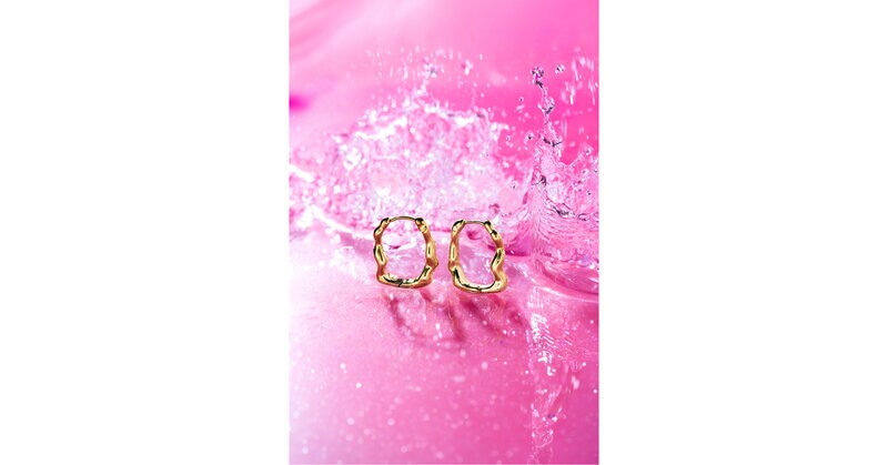 Waterproof Jewelry Giveaways Article Thubnail