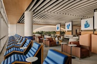 Record-Size Airport Lounges Image 4