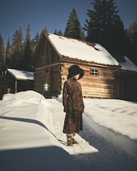 Luxurious Après-Ski Liness Image 5