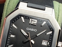 Octagonal Hybrid Watches Image 1