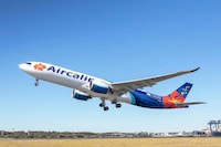 Premium Long-Haul Aircraft Cabins Image 2