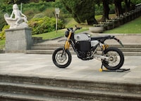 Italian-Built Electric Motorcycles Image 7