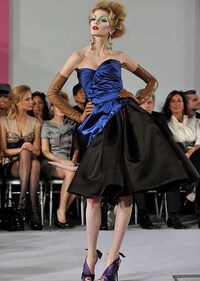 Romantic Equestrian Fashion Image 5