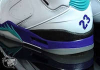 Juicy Commemorative Kicks Image 5