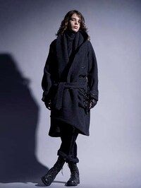 Bold Black Menswear Image 7