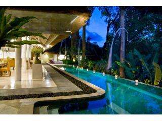 Pandora-Like Vacation Villas