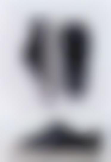 Black Tennis Shoes