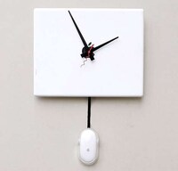 Retro MacBook Time-Tellers Image 2