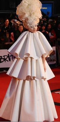 Tiered Cake Attire Image 5