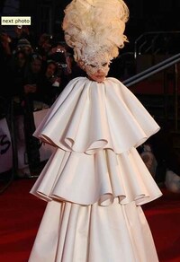 Tiered Cake Attire Image 7