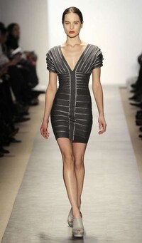 Scuba-Ready Fashion Image 2