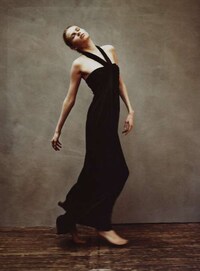 Ballerina-Inspired Photoshoots Image 7