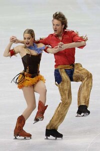 Flamboyant Olympic Wear Image 7