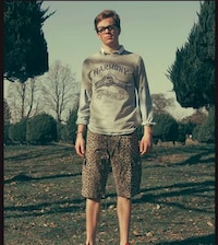 Weezerific Hipster Fashion Image 4
