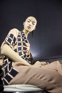 Understated Slick Fashion Image 3