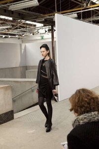 Understated Slick Fashion Image 4